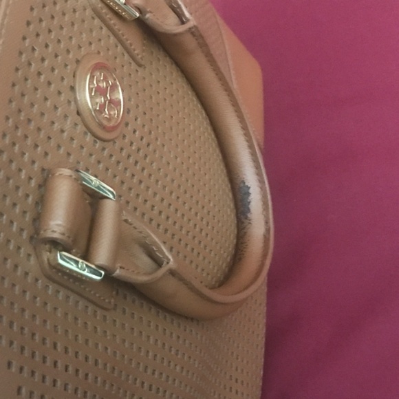 Tory Burch Robinson Perforated Dome Satchel/Crossbody - Picture 5 of 6